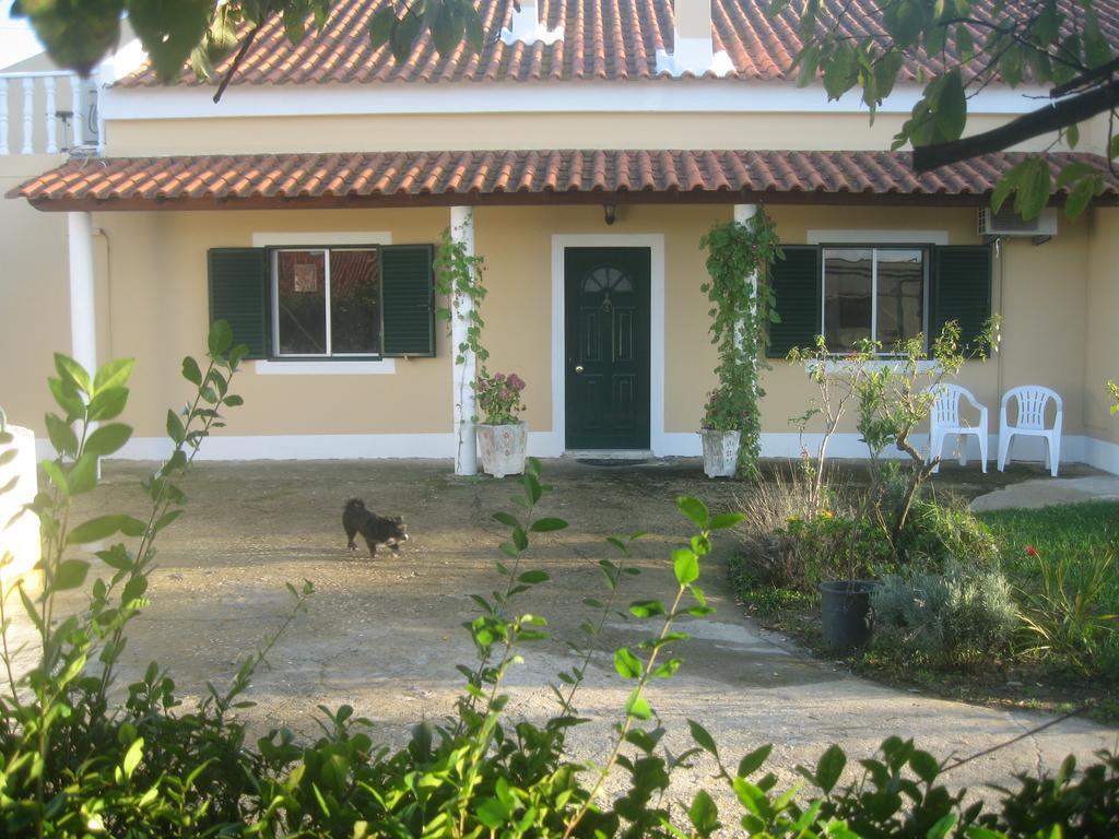 Bed and Breakfast Casa Das Andorinhas Palmela Exterior foto