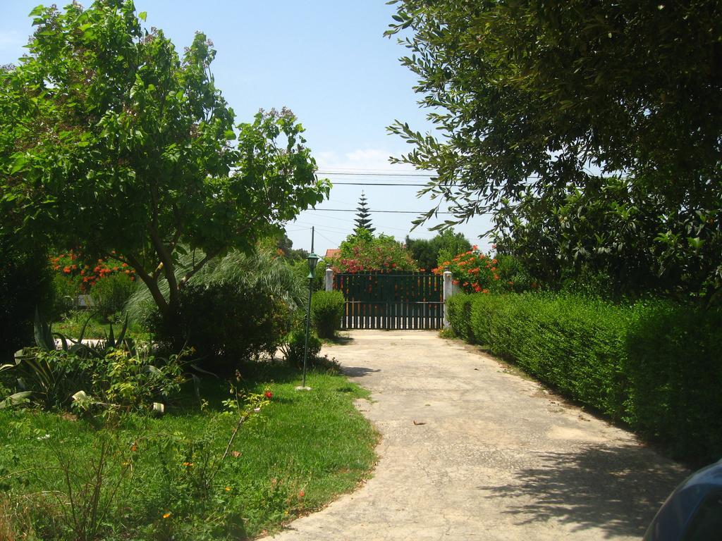 Bed and Breakfast Casa Das Andorinhas Palmela Exterior foto